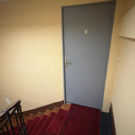 Cosy Et Lumineux En Hypercentre A *